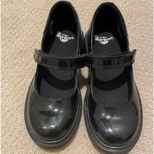 Lightly Worn Dr Martens Mary Jane’s size 2 Kids